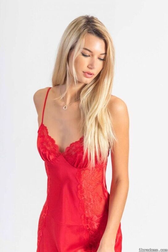 Sabrina Vaz Photo #82