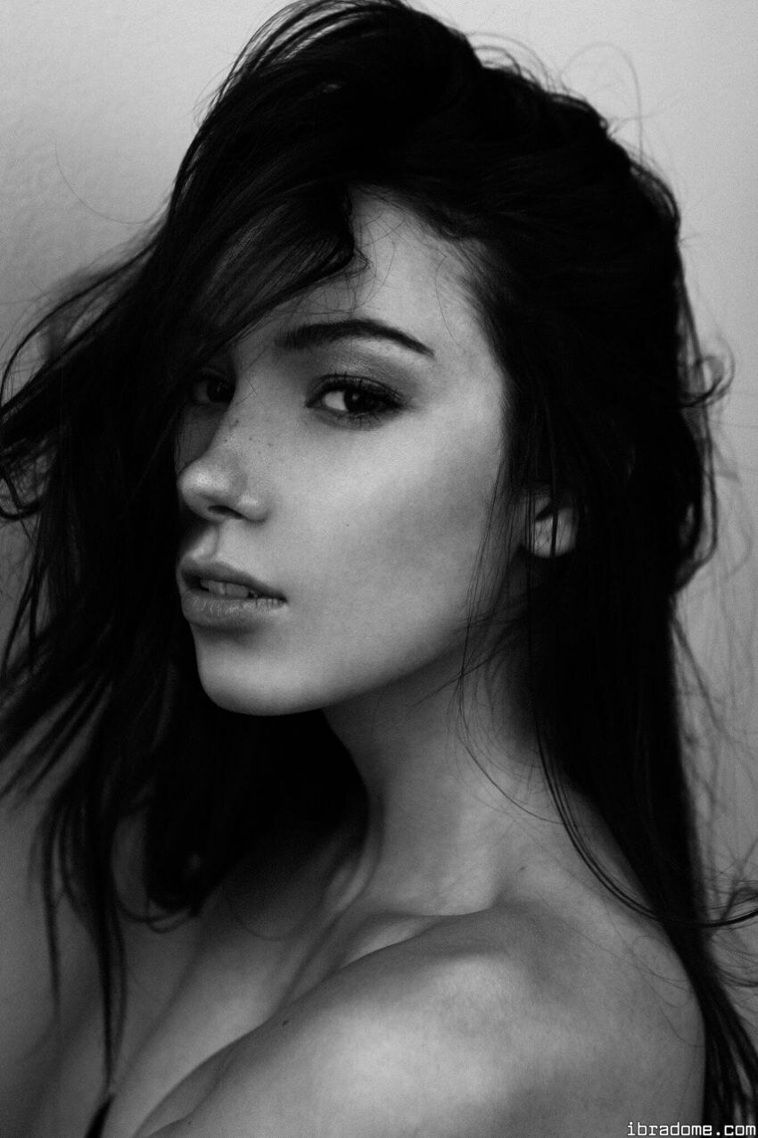 Victoria Lynn Myers Photo #24