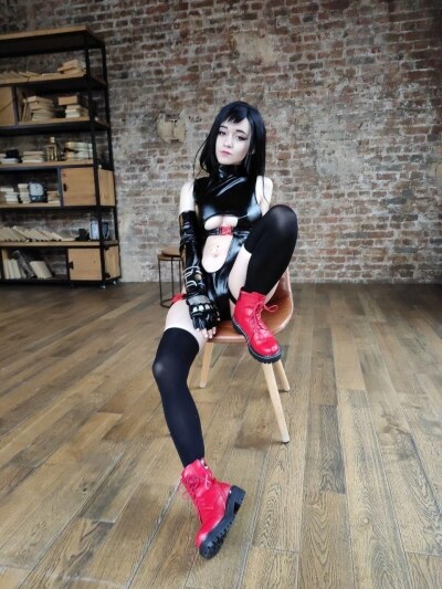 Donna Loli Photo #192