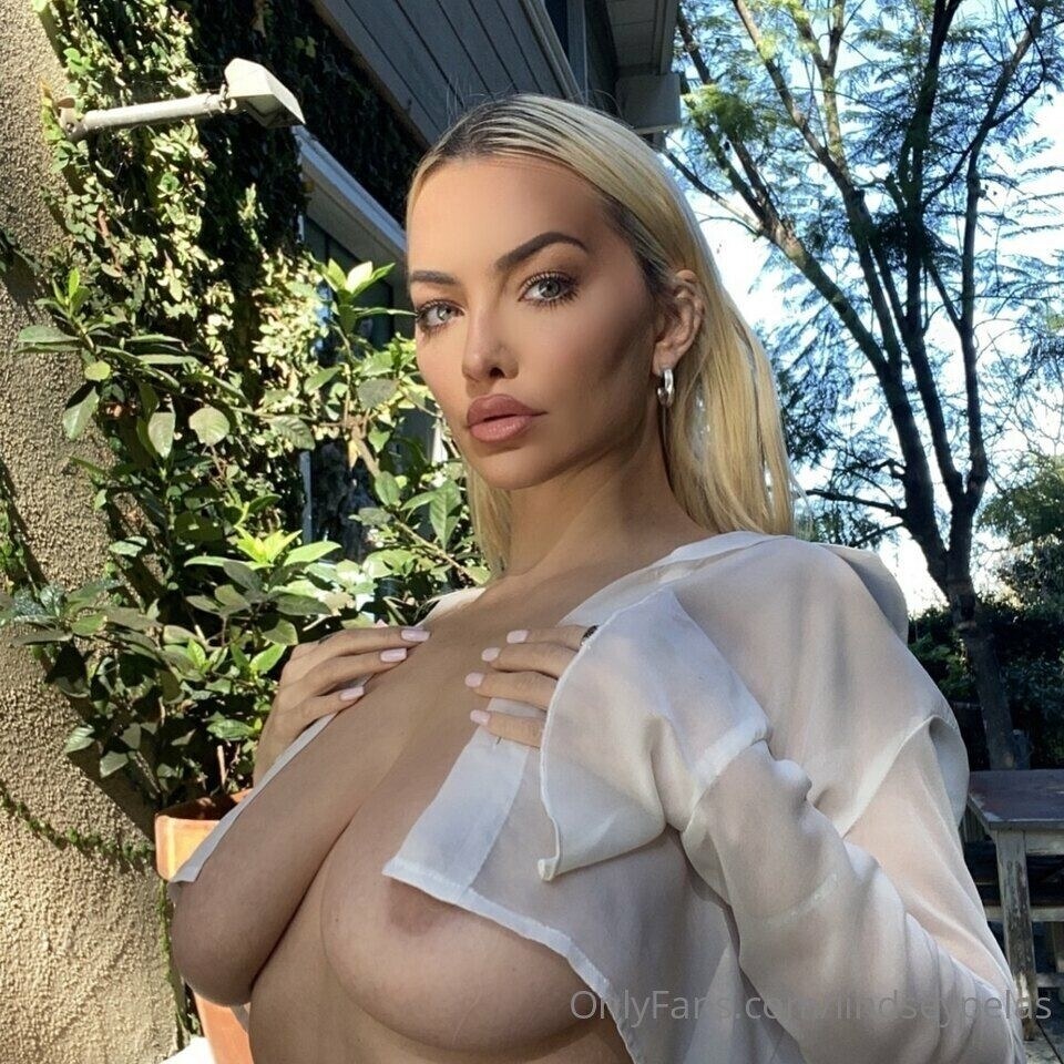 Lindsey Pelas Photo #235