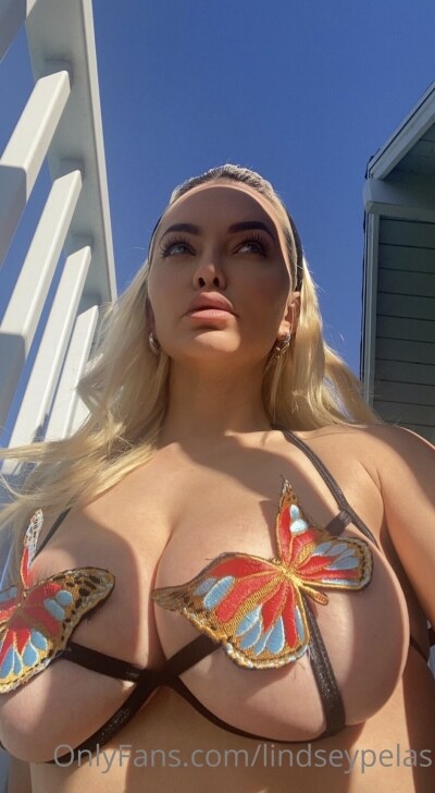 Lindsey Pelas Photo #433