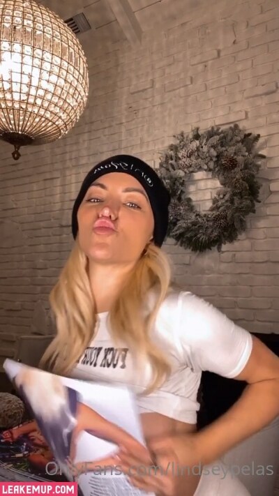 Lindsey Pelas Post #42