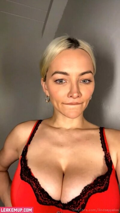 Lindsey Pelas Post #53