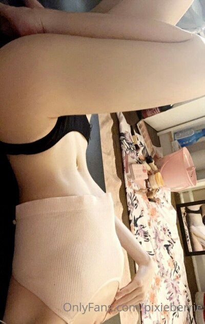 Pixieberrie Photo #54