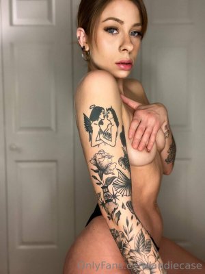 Andie Case Photo #19