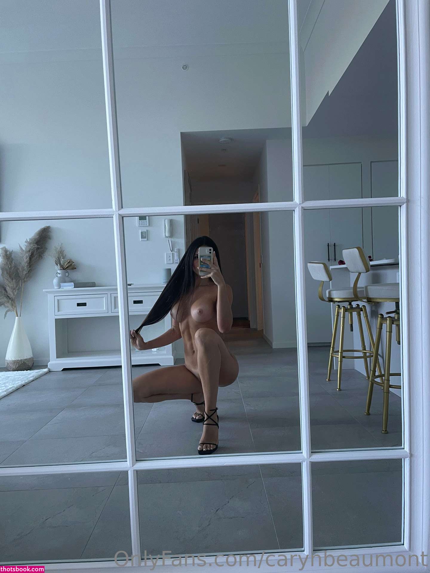 Caryn Beaumont Photo #31