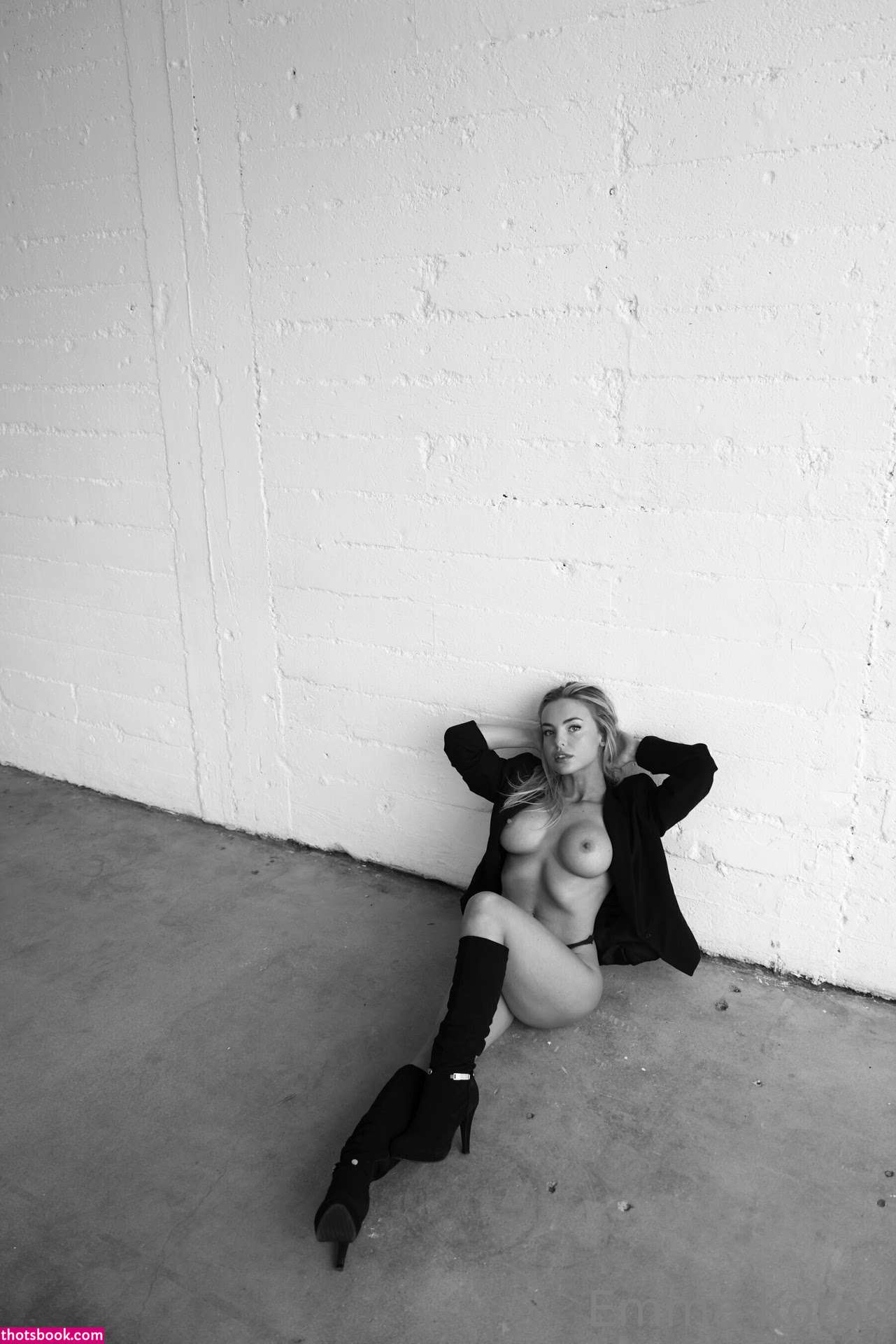 Emma Kotos Photo #79