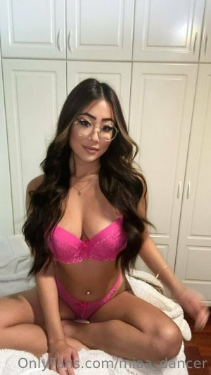 Miaa Dancer Photo #3