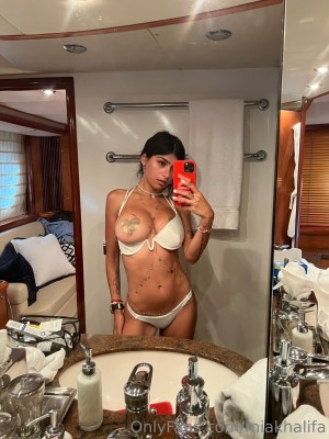Mia Khalifa Post #71