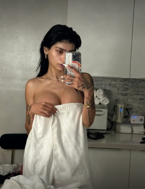 Mia Khalifa Photo #716