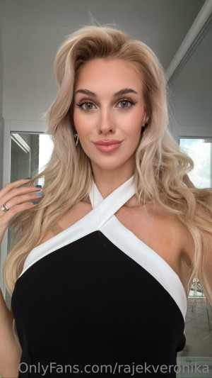 Veronika Rajek Photo #131