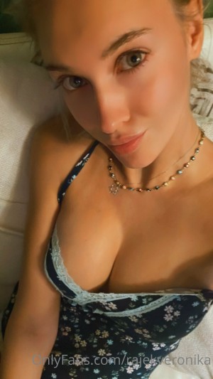 Veronika Rajek Photo #226