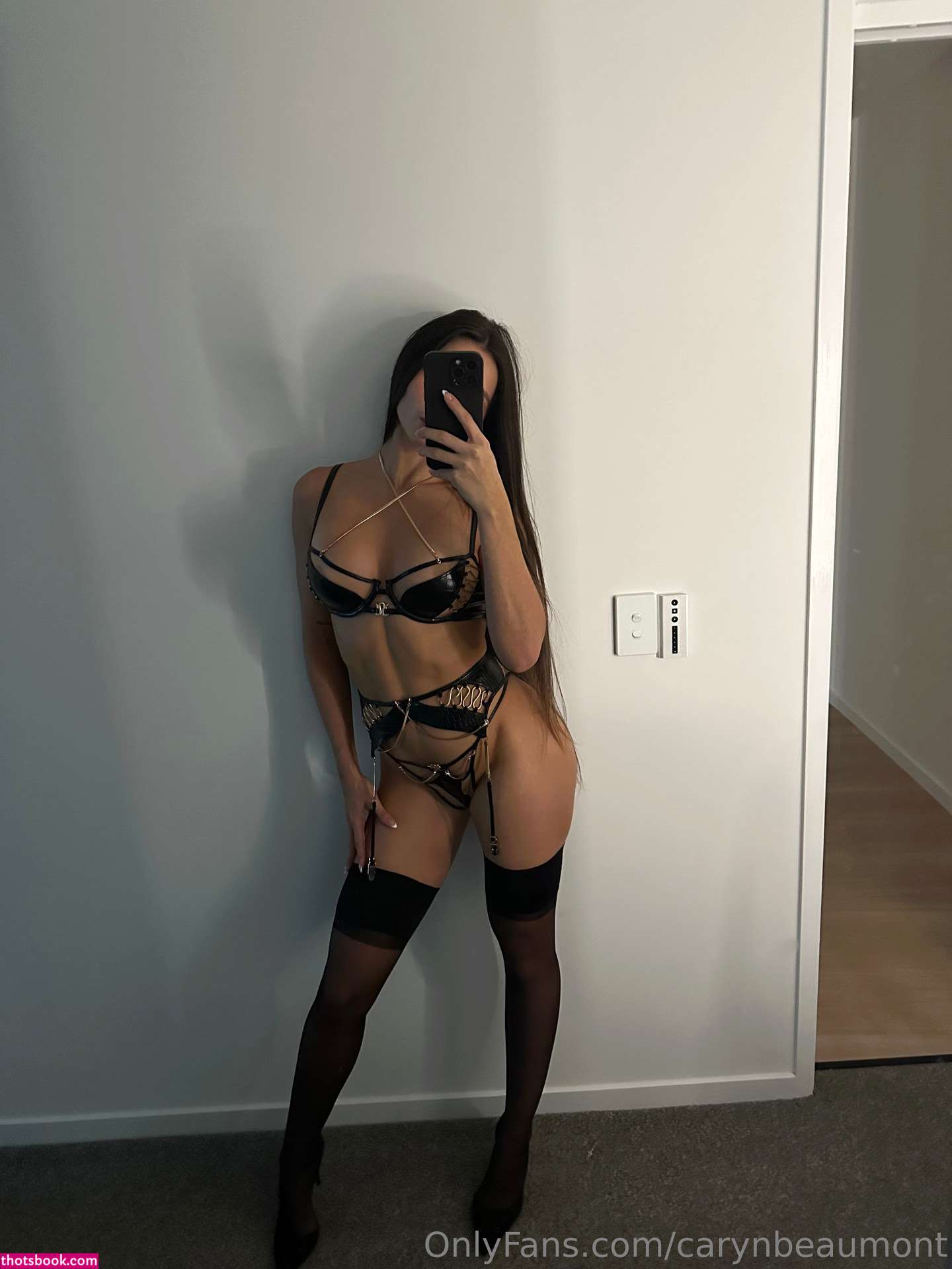 Caryn Beaumont Photo #244