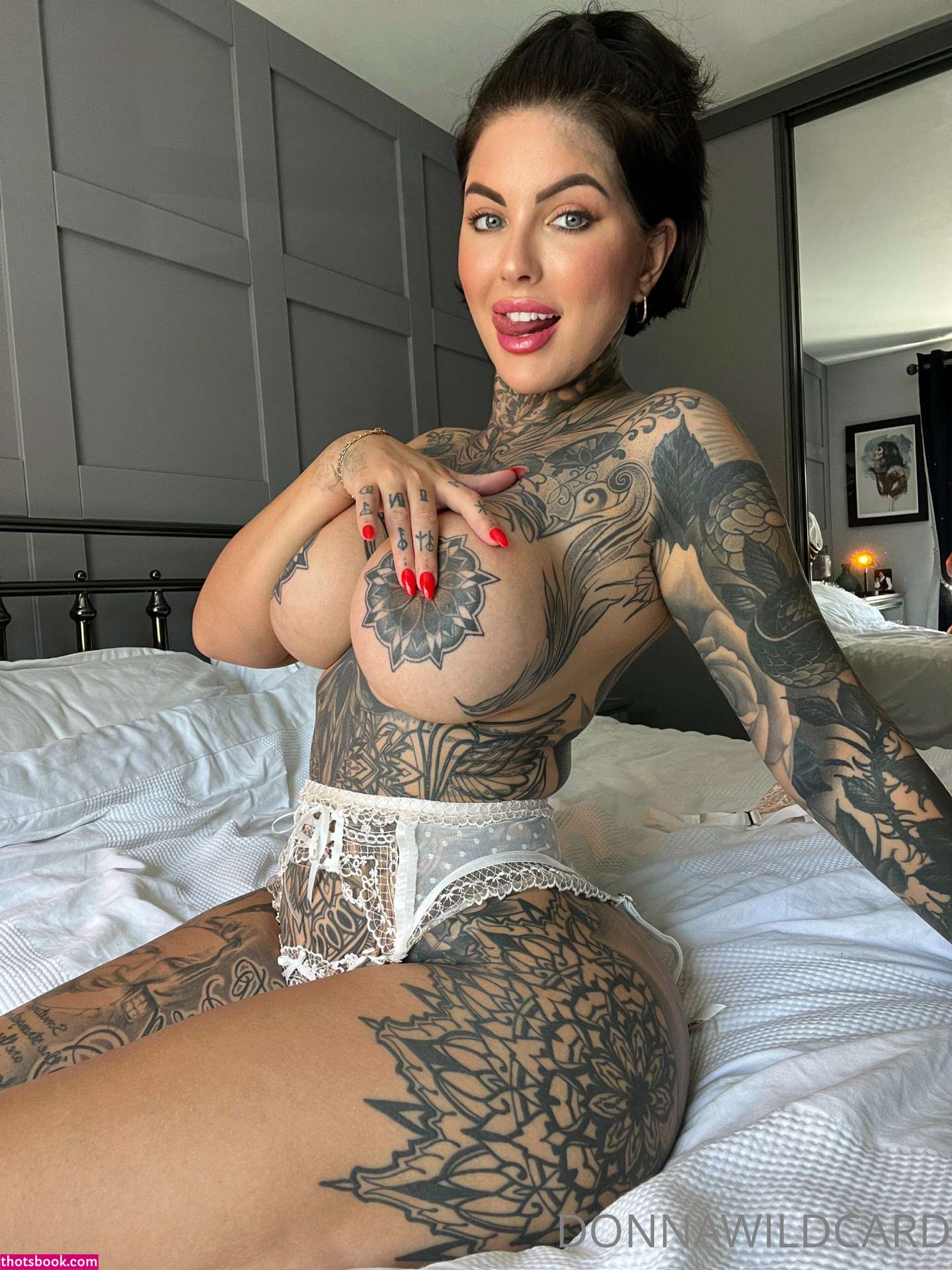 Donna Wildcard Photo #600