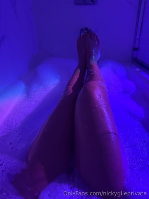 Nicky Gile Photo #193