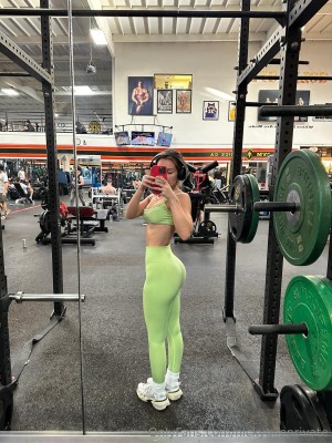 Nicky Gile Photo #292