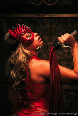 Paige Vanzant Photo #748