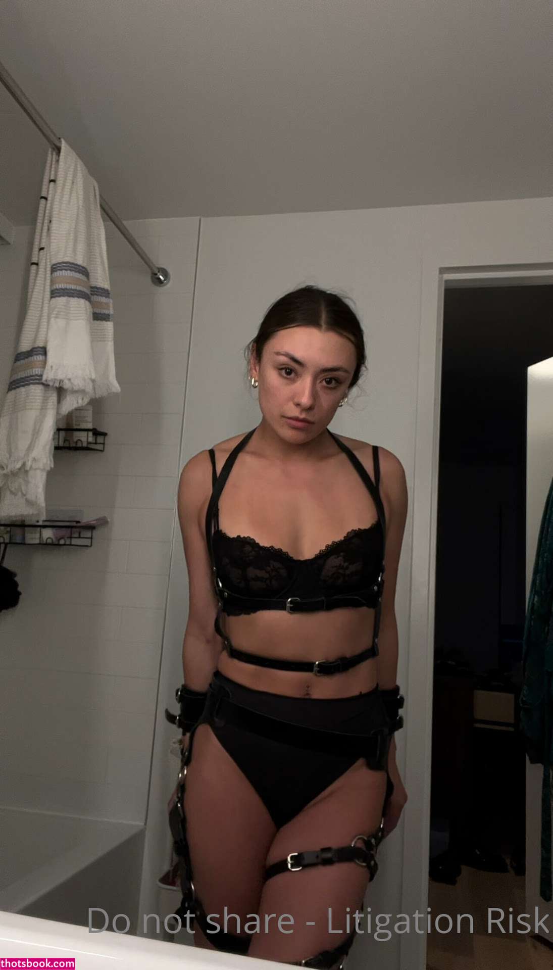 Yana Demeester Photo #27