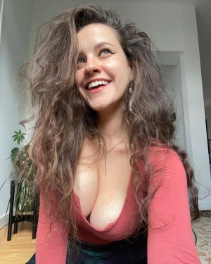 Quinn Finite Photo #147