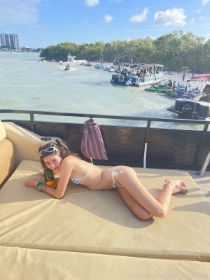 Anne Frank Photo #18