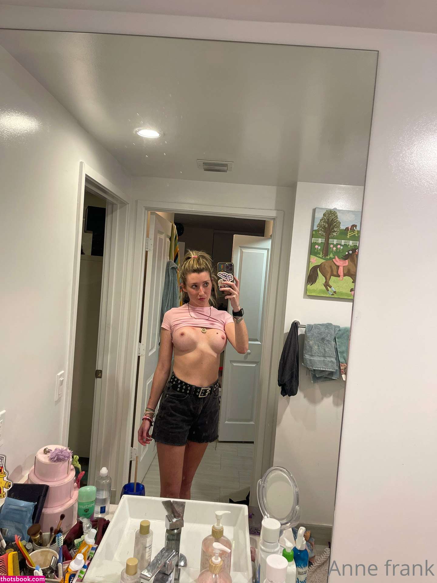 Anne Frank Photo #41