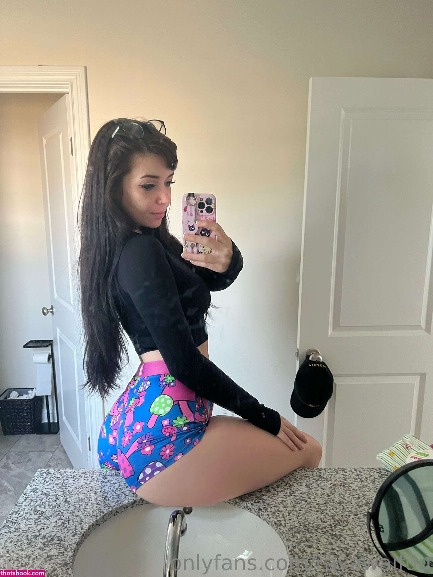 Raya Waifuu Photo #1