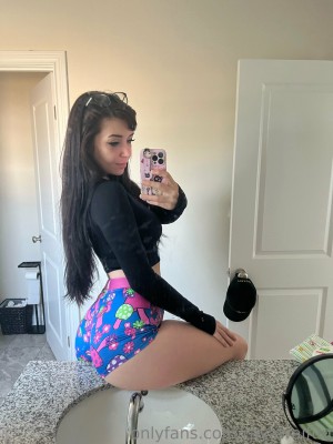 Raya Waifuu Photo #1