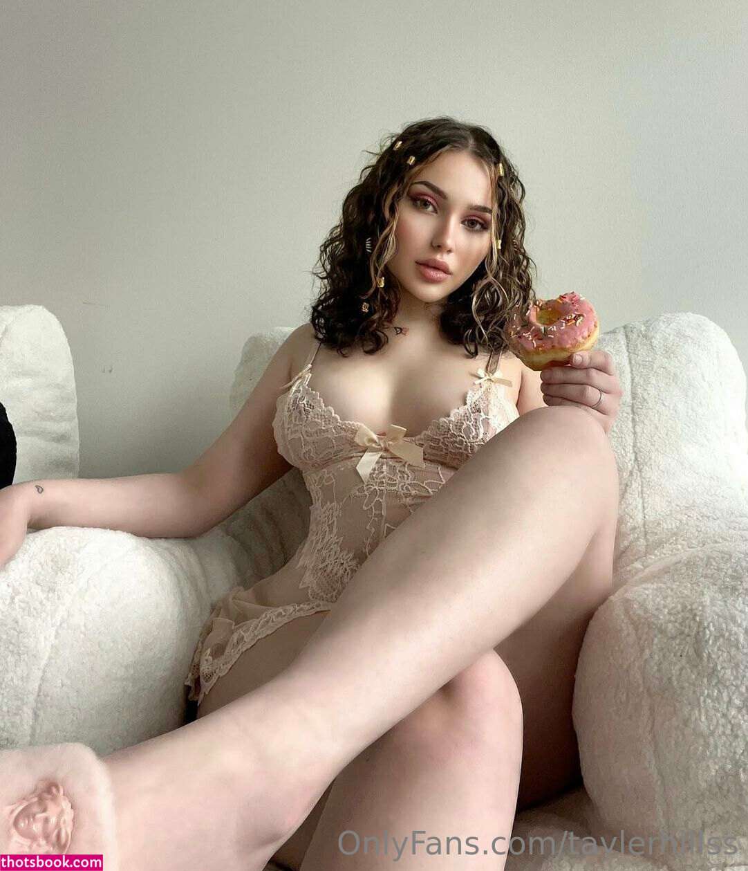 Tayler Hills Photo #407