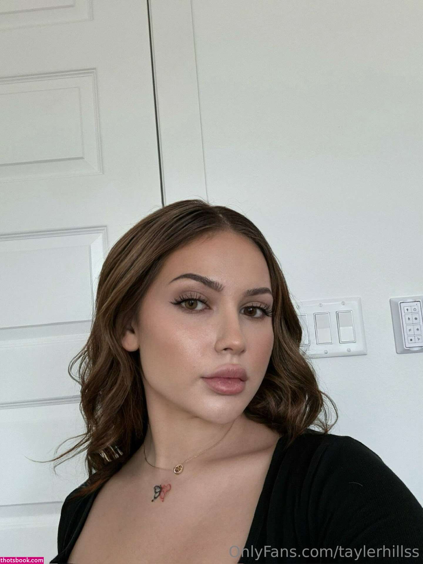 Tayler Hills Photo #430