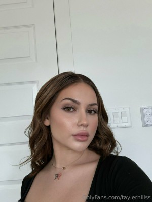 Tayler Hills Photo #430