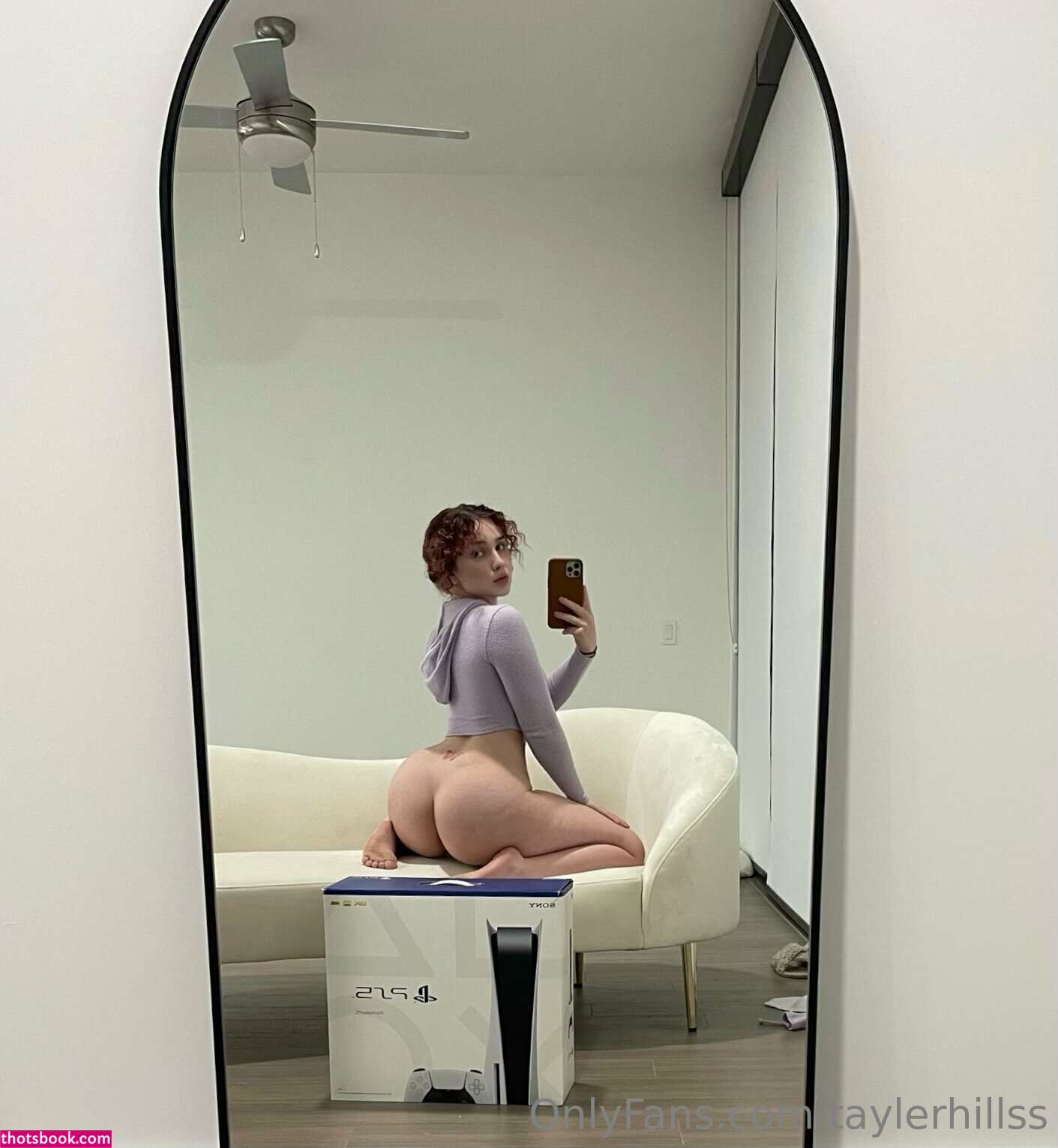 Tayler Hills Photo #436