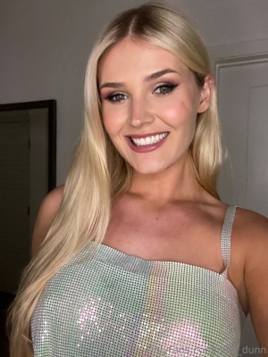 Allie Dunn Photo #311