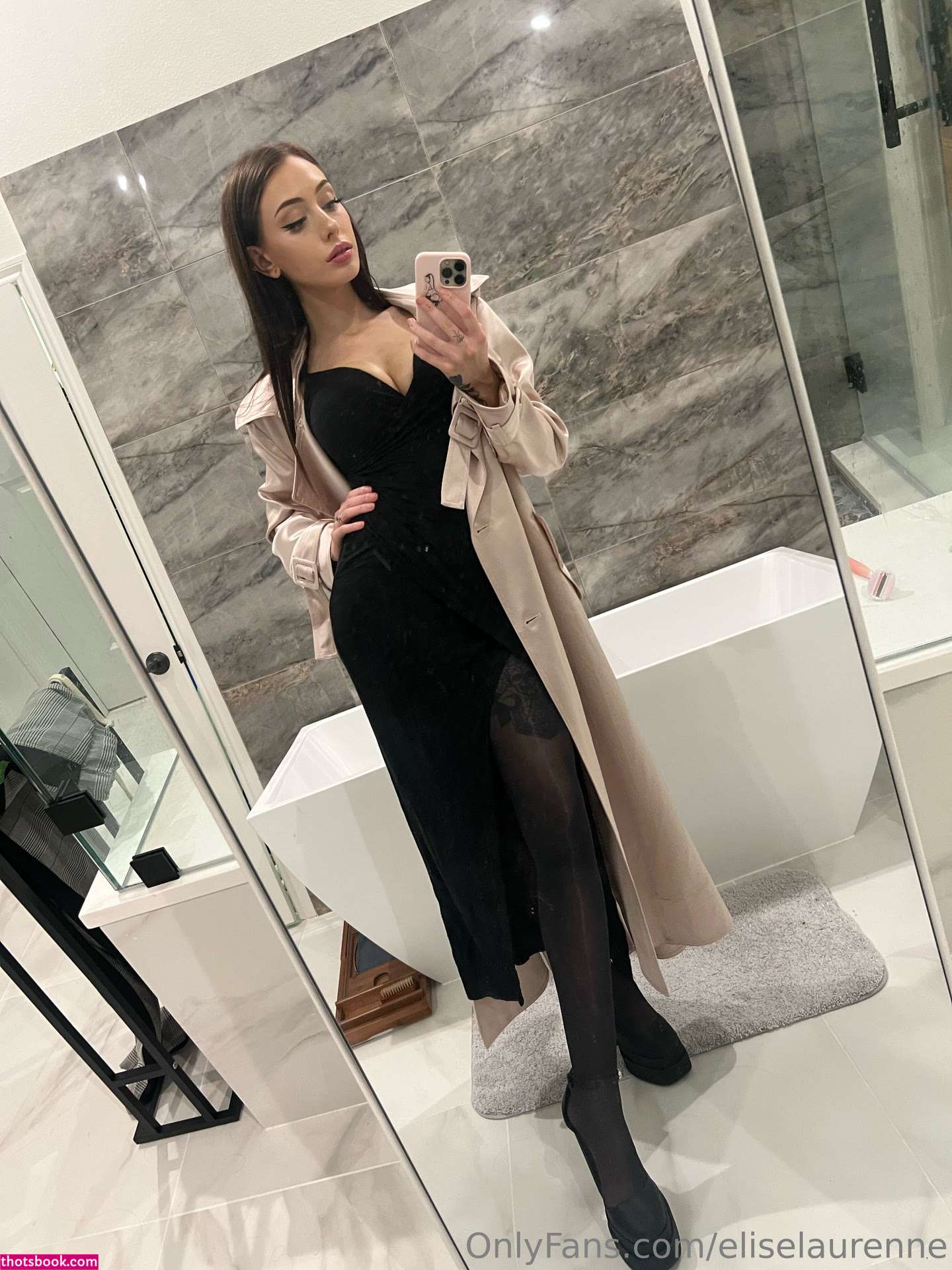 Elise Laurenne Photo #189