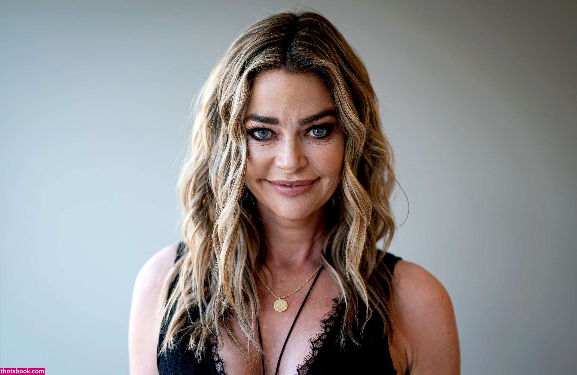 Denise Richards Photo #97