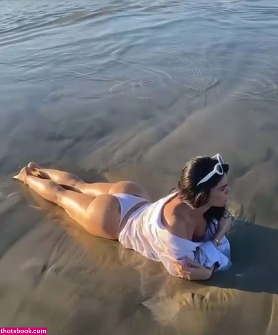 Livia Brito Photo #47