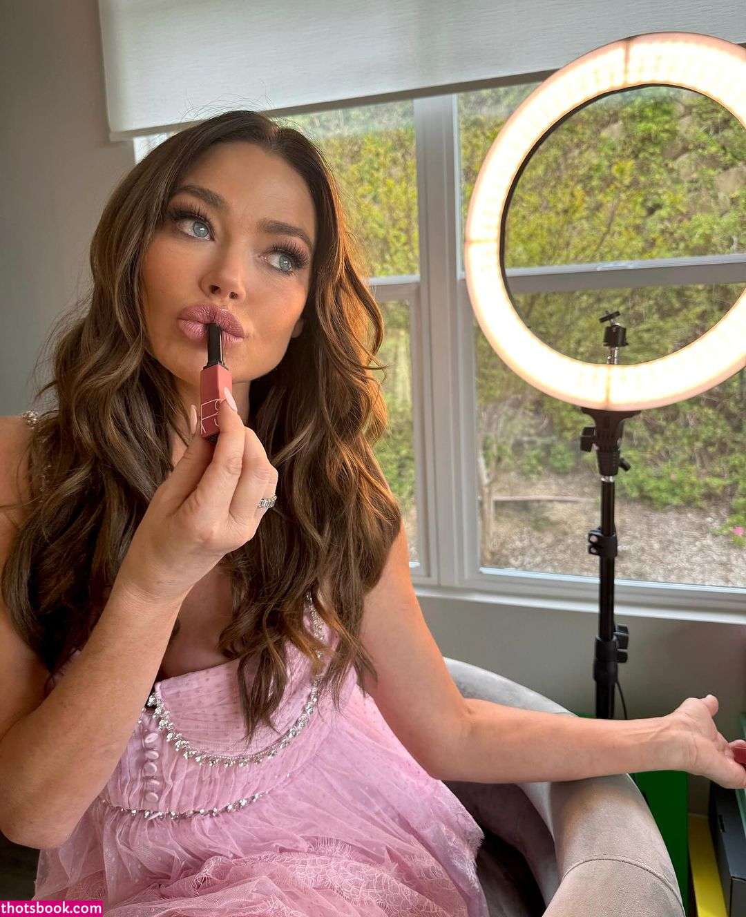 Denise Richards Photo #140