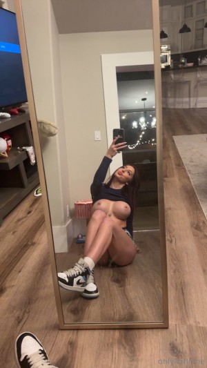 Karli Mergenthaler Photo #202