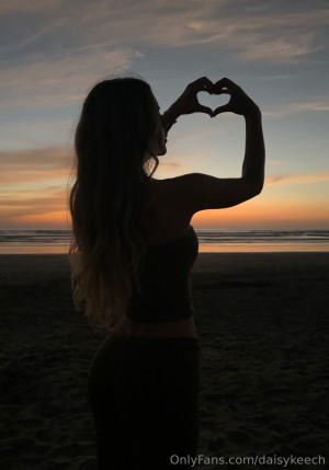 Daisy Keech Photo #536