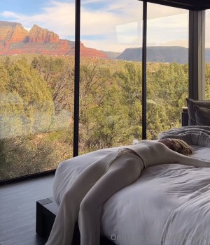 Daisy Keech Photo #574