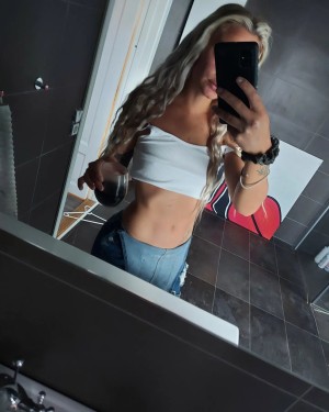 Johanna Juhlin Photo #18