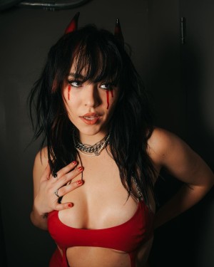 Taylor Upsahl Photo #30