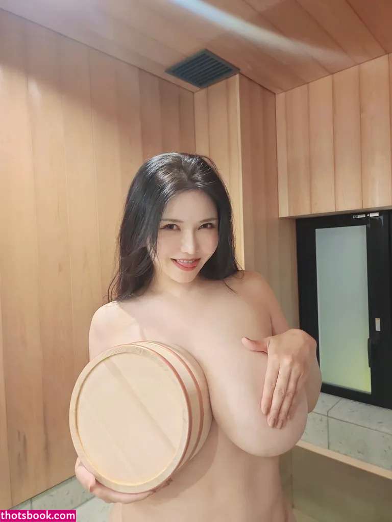 Anri Okita Photo #365