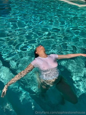 Sophie Stonehouse Photo #34