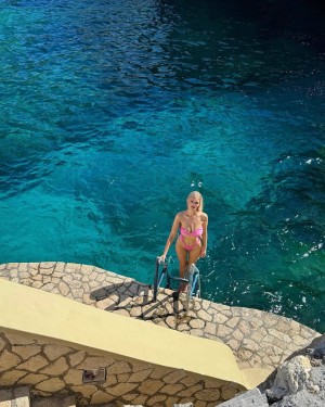 Ziennaeve Photo #130