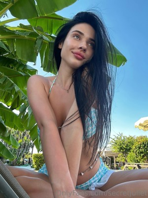 Juliet Stinson Photo #28