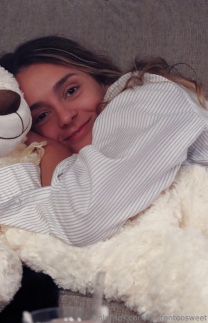 Kirstentoosweet Photo #39