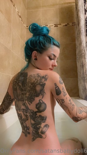 Justine Schiavone Photo #48