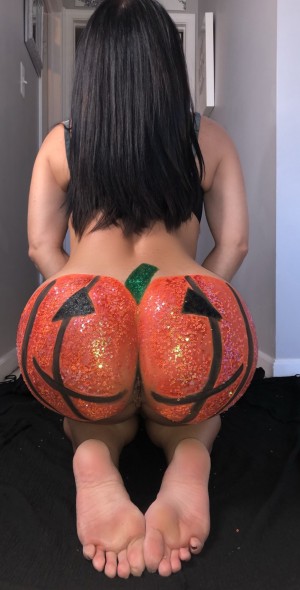 Rebel Lilly Photo #32