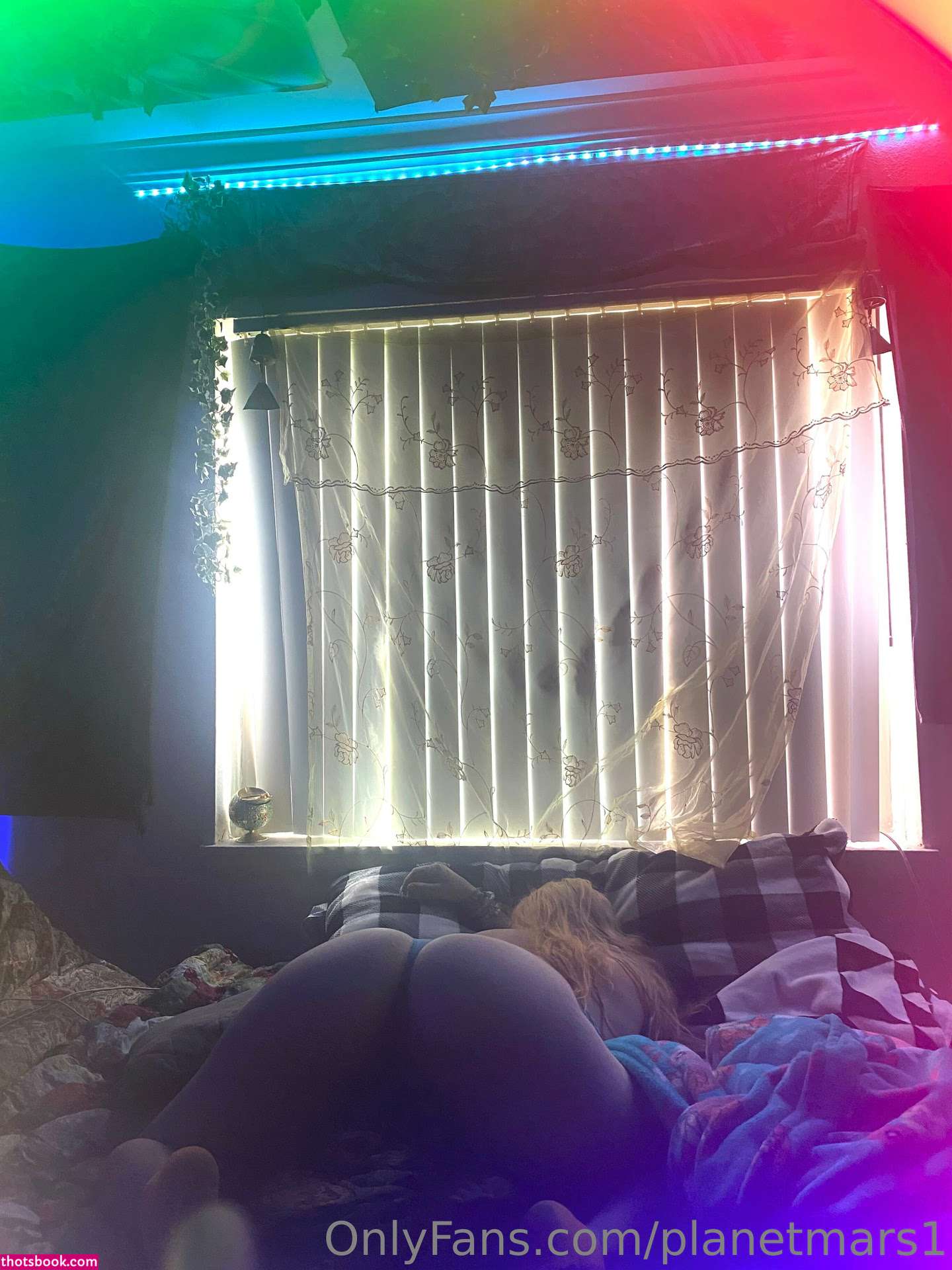 Kali Molzon Photo #14