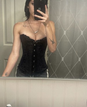 Islawhitlock Photo #42